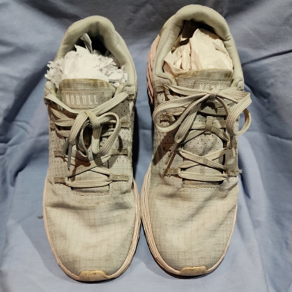 NOBULL Gray Athletic Shoes Lightweight Breathable Design